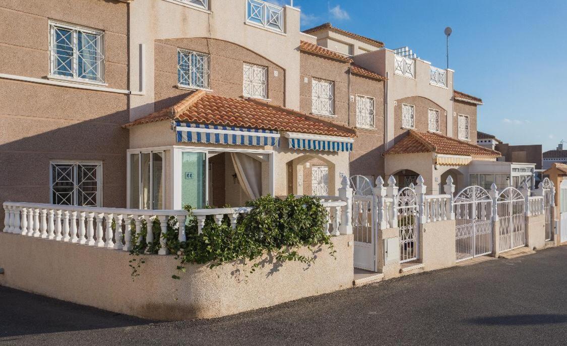 Casa Wellance Villa Torrevieja Exterior photo