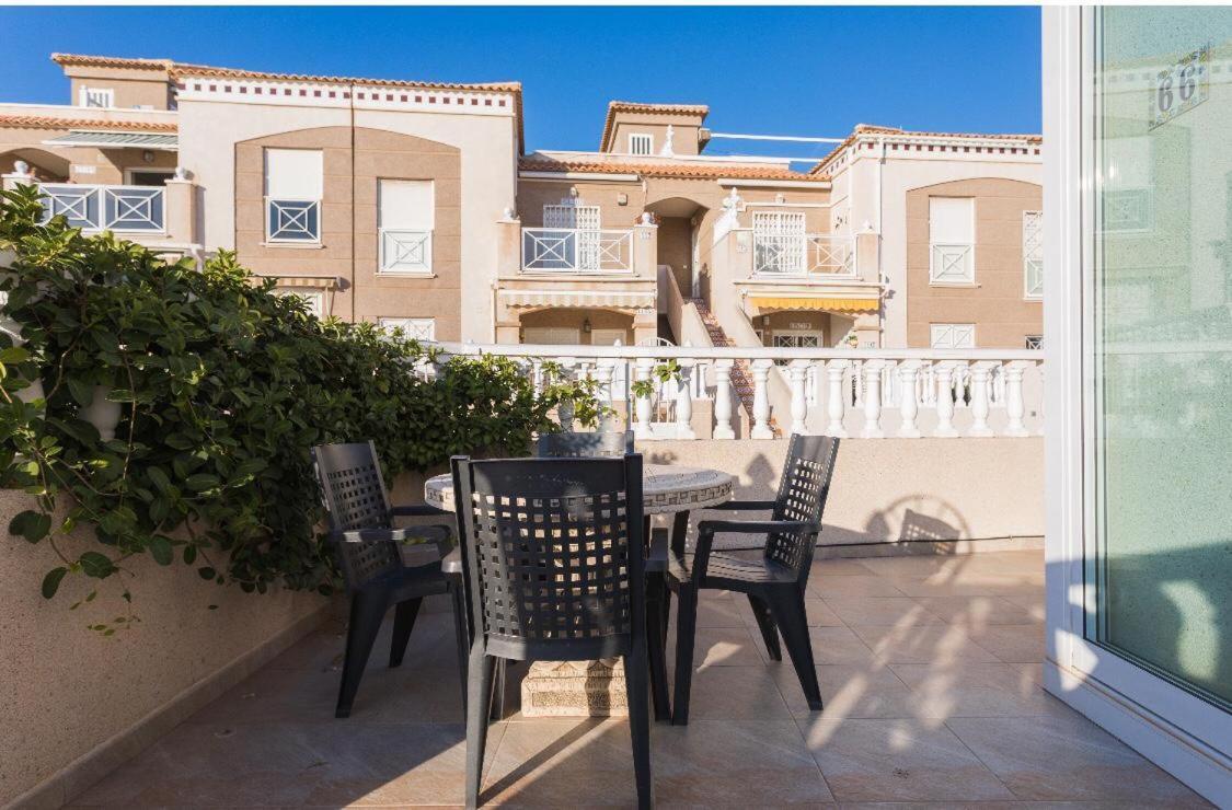 Casa Wellance Villa Torrevieja Exterior photo